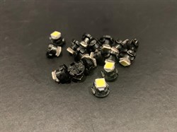 Лампа автомобильная светодиодная T4.2-5050-1SMD 12V белый свет T4.2-5050-1SMD 12V-1 - фото 19083