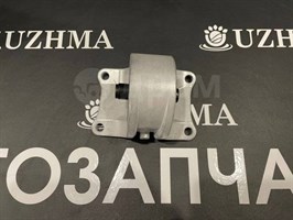 Подушка двигателя U30 A32 левая 112205V000-1