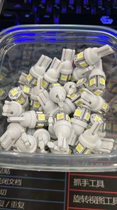 Лампа автомобильная светодиодная T10 12V T10-5050-5SMD 三芯